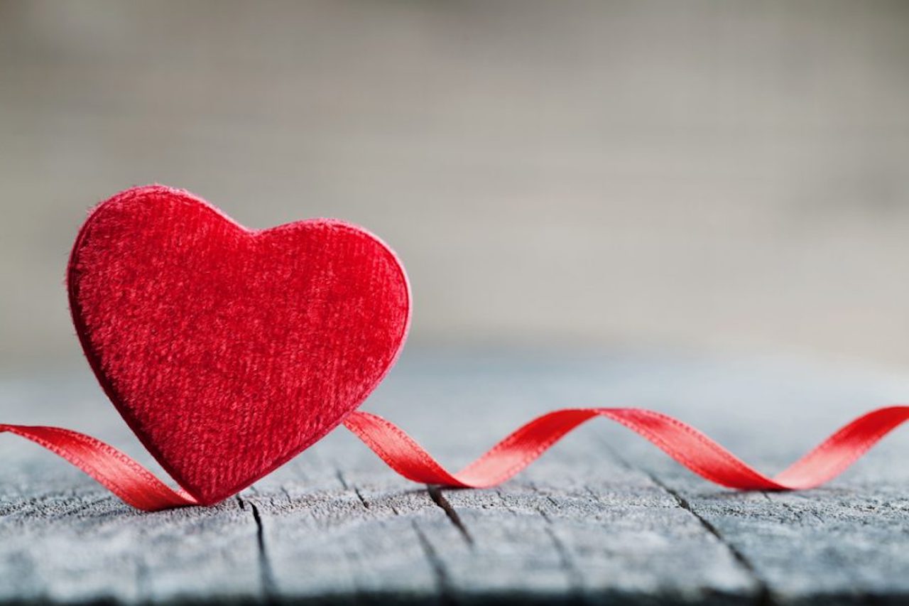 San Valentino, le 20 poesie più belle da donare a chi si ama